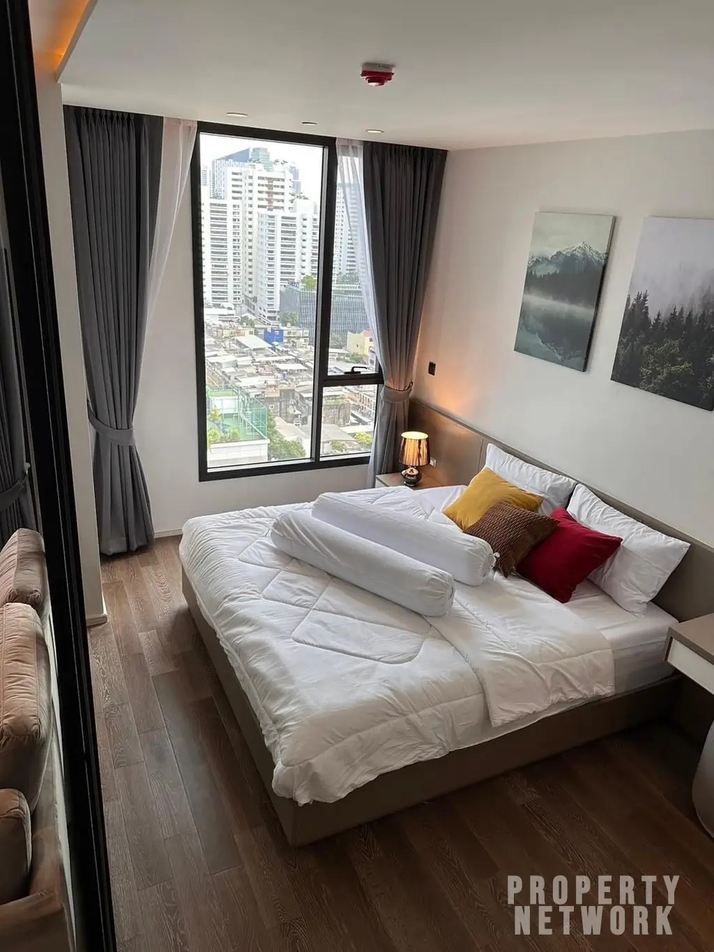 1-Bedroom, 1-Bathroom Condo for Rent at Muniq Sukhumvit 23, 43 sqm, ฿45,000/month, Near MRT Sukhumvit & BTS Asoke, Fully Furnished, Pet-Friendly
