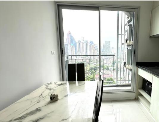 2-Bedrooms 2-Bathrooms 46.5 sqm Condo at the Rhythm Sathorn-Narathiwas For Sale 6,900,000THB