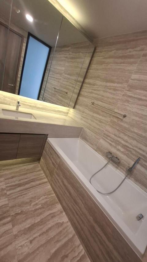 2-Bedrooms 2-Bathrooms 71 sqm Condo at the Celes Asoke For Rent 80,000 THB/Month