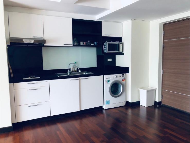 1-Bedroom 1-Bathroom 66 sqm Condo at the DLV Thonglor For Rent 30,000 THB/month