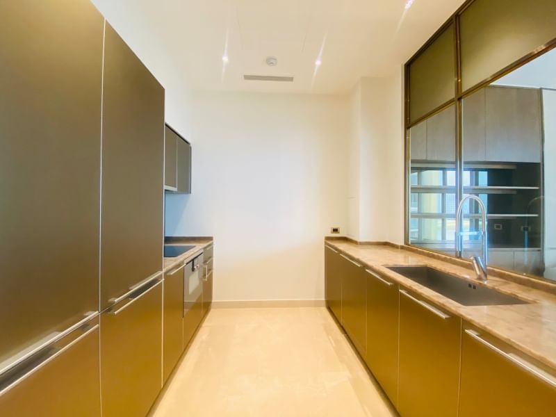 Discover unmatched luxury at The Residences at Mandarin Oriental Bangkok. A stunning 2-bedroom, 2.5-bathroom condo, 150.17 sqm, for sale at 71,990,000 THB near BTS Charoen Nakhon