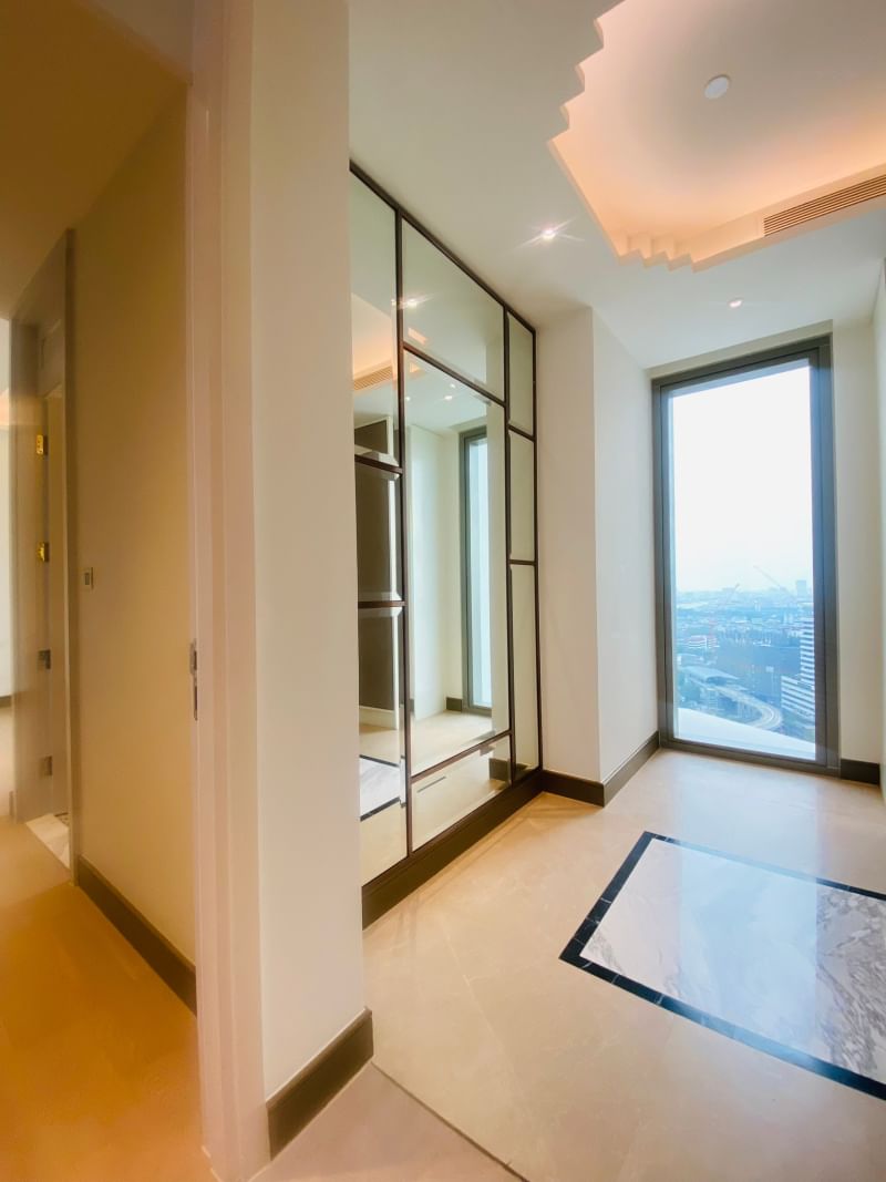 Discover unmatched luxury at The Residences at Mandarin Oriental Bangkok. A stunning 2-bedroom, 2.5-bathroom condo, 150.17 sqm, for sale at 71,990,000 THB near BTS Charoen Nakhon