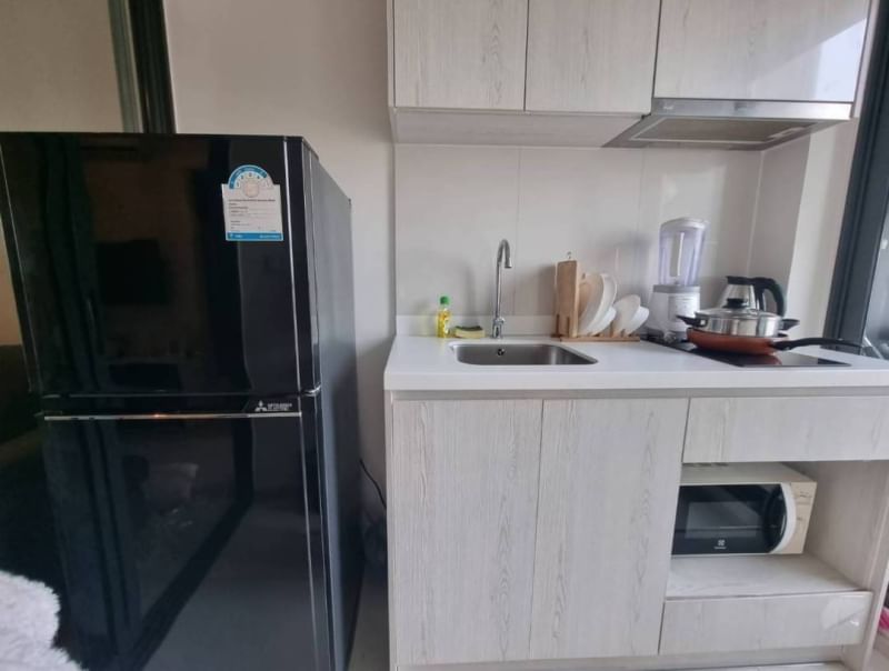 Stylish 1-bedroom condo for rent at Life Sukhumvit 48. Fully furnished, 30 sqm unit with stunning city views near BTS Phra Khanong. Rent: 17,000 THB/month.