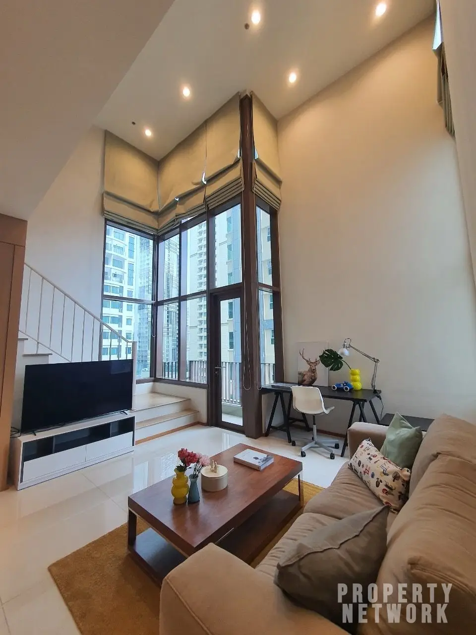 Luxurious 1-bedroom condo for rent at The Emporio Place, Sukhumvit 24. Spacious 95 sqm unit with modern furnishings and world-class amenities. THB 49,000/month near BTS Phrom Phong