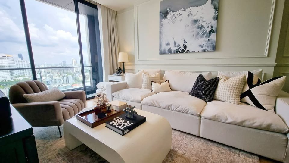 2BR, 2BTH, 83 sqm Condo for Rent/Sale at BEATNIQ Sukhumvit 32, ฿95,000/month or ฿19,550,000 – Near BTS Thong Lo, Luxury Living in Prime Location
