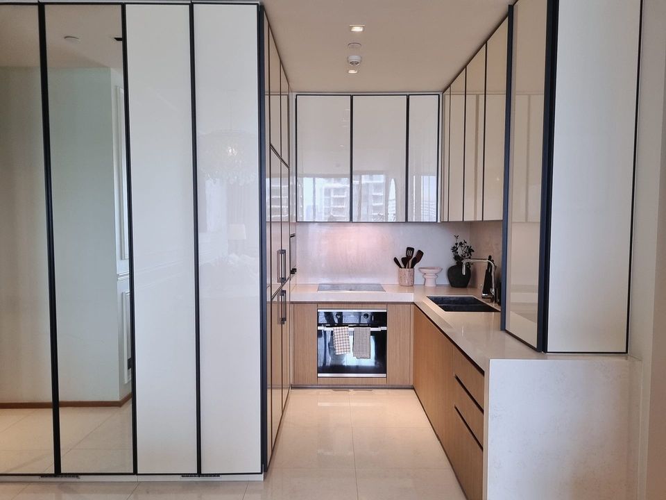 2BR, 2BTH, 83 sqm Condo for Rent/Sale at BEATNIQ Sukhumvit 32, ฿95,000/month or ฿19,550,000 – Near BTS Thong Lo, Luxury Living in Prime Location