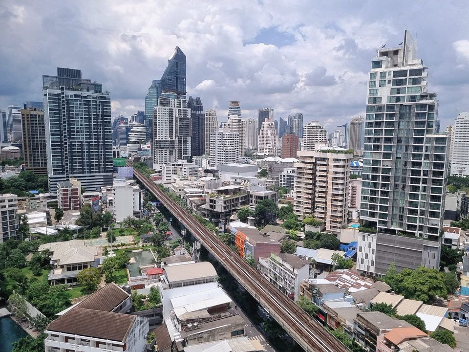 2BR, 2BTH, 83 sqm Condo for Rent/Sale at BEATNIQ Sukhumvit 32, ฿95,000/month or ฿19,550,000 – Near BTS Thong Lo, Luxury Living in Prime Location