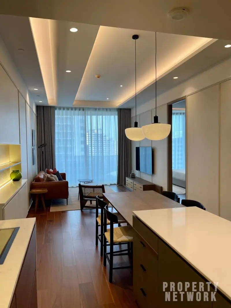 Rent or own this luxurious 2-bedroom 2-bathroom condo at The Estelle Phrom Phong. Fully furnished Condo for sale at 39,400,000 THB or Rent at 125,000 THB/month near BTS Phrom Phong