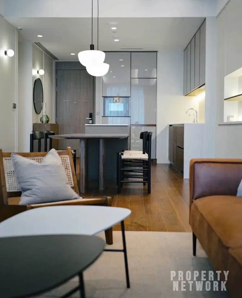 Rent or own this luxurious 2-bedroom 2-bathroom condo at The Estelle Phrom Phong. Fully furnished Condo for sale at 39,400,000 THB or Rent at 125,000 THB/month near BTS Phrom Phong