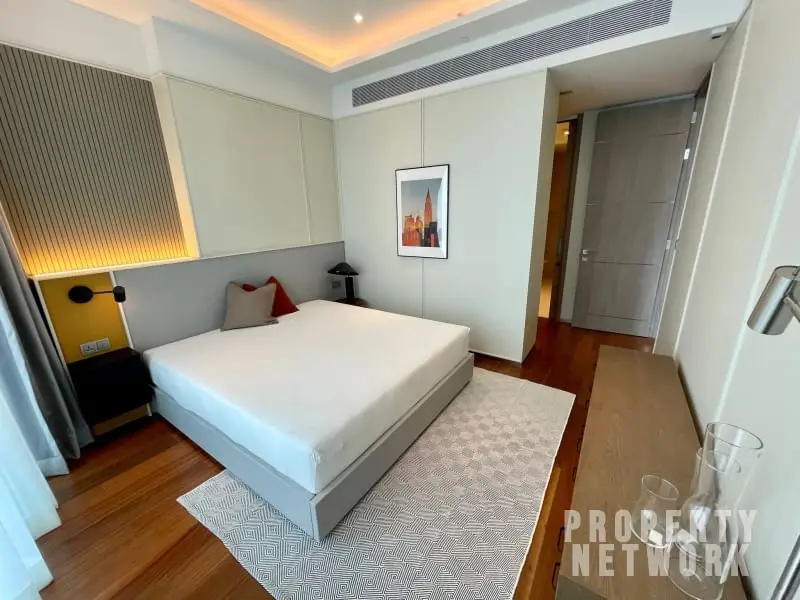 Rent or own this luxurious 2-bedroom 2-bathroom condo at The Estelle Phrom Phong. Fully furnished Condo for sale at 39,400,000 THB or Rent at 125,000 THB/month near BTS Phrom Phong
