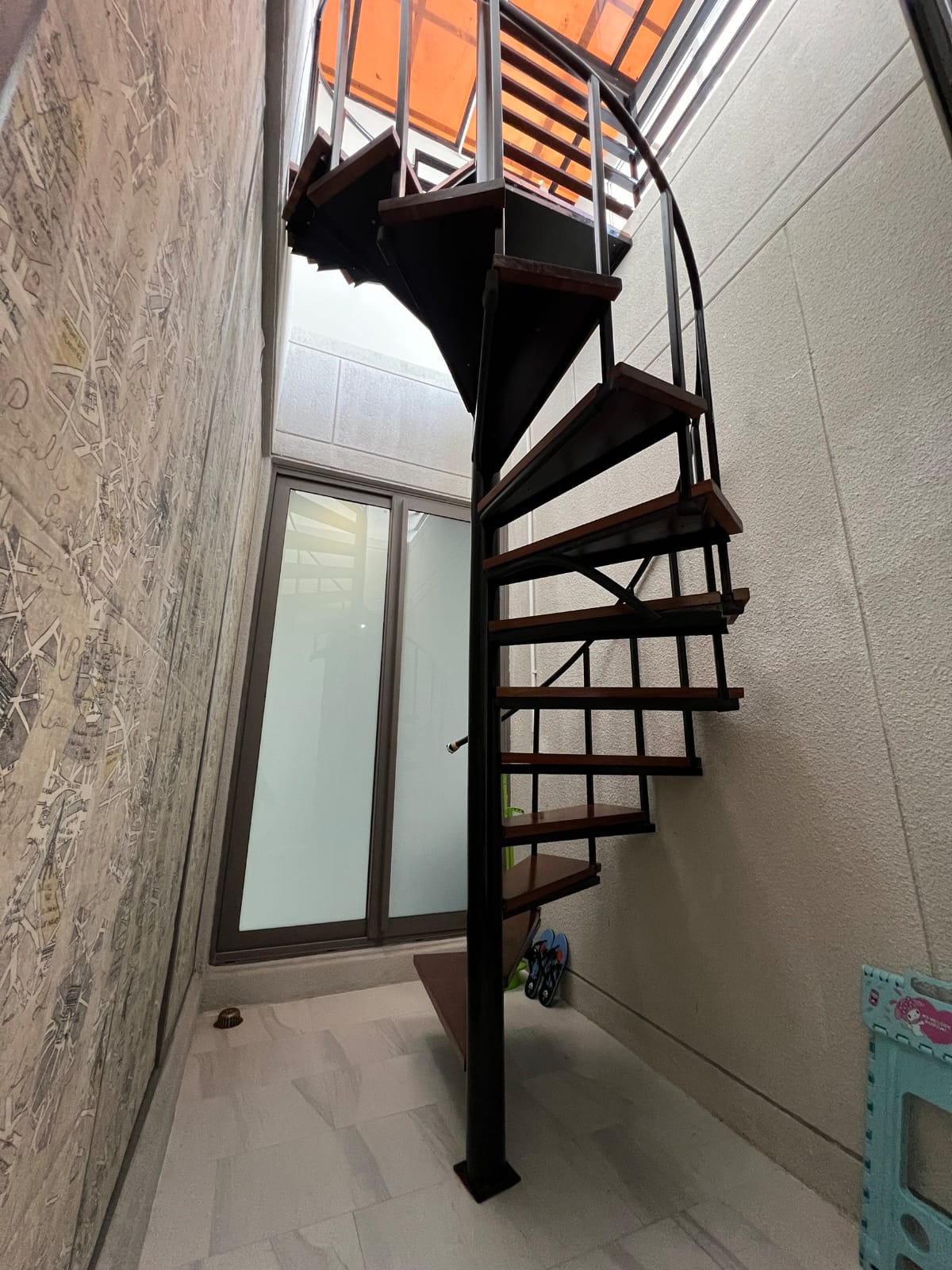 Luxury 4-bedroom, 5-bathroom villa at Quarter 39 in Sukhumvit for rent 190,000 THB/month. Fully furnished, 480 sqm with premium amenities Near BTS Phrom Phong