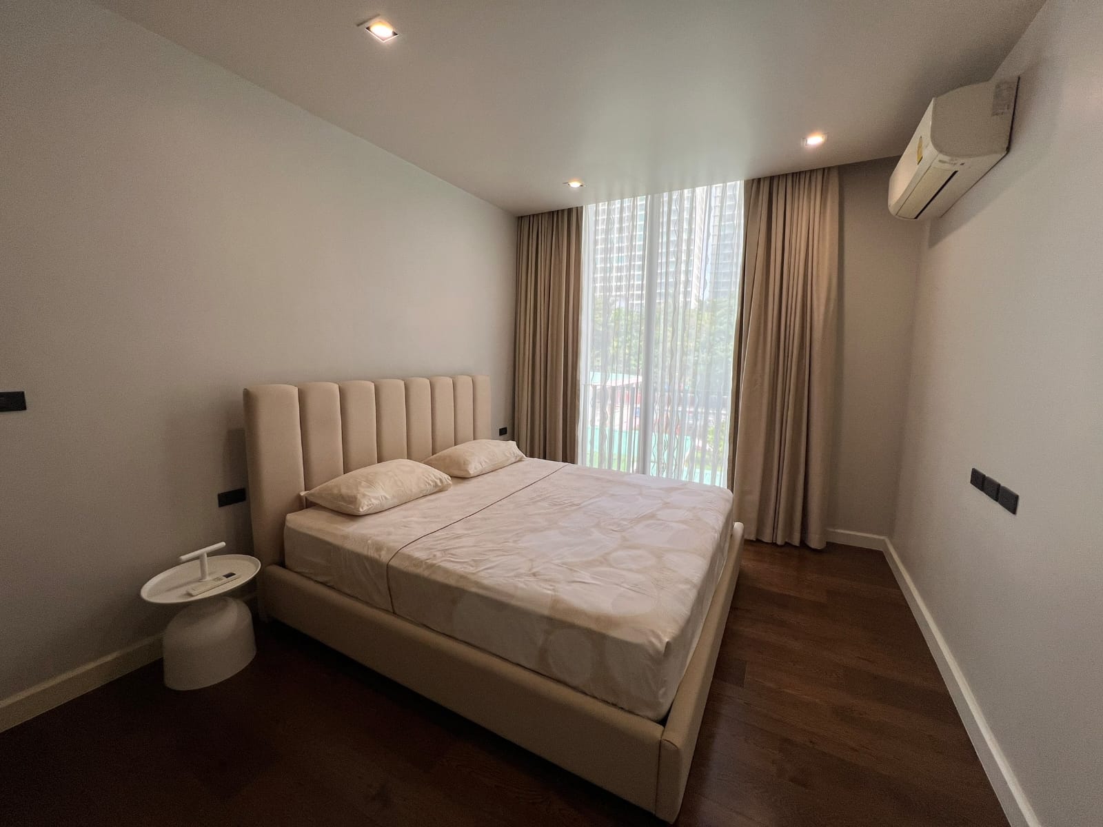 Luxury 4-bedroom, 5-bathroom villa at Quarter 39 in Sukhumvit for rent 190,000 THB/month. Fully furnished, 480 sqm with premium amenities Near BTS Phrom Phong