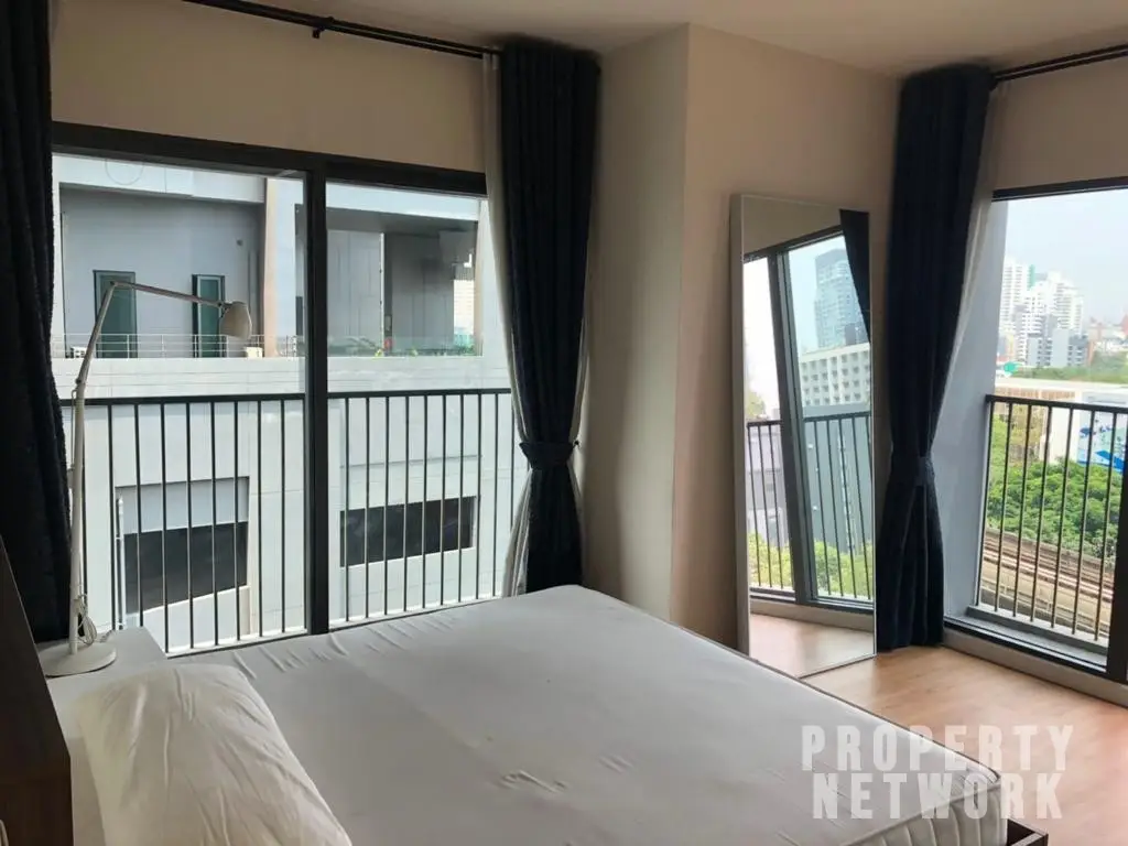 Discover a fully furnished 1-bedroom condo at Noble Remix, 61 sqm, 7th floor, with direct BTS access. Rent for 40,000 THB/month Near BTS Thong Lor and near MRT Queen Sirikit