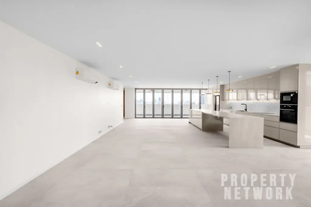 Explore this fully renovated 5-bedroom, 6-bathroom penthouse at D.S. Tower 1 Sukhumvit 33, offering 325 sqm of luxury living with pet-friendly amenities near BTS Phrom Phong