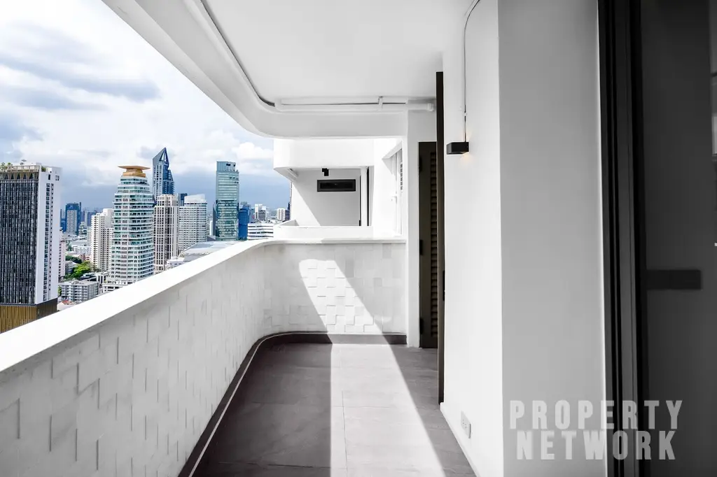 Explore this fully renovated 5-bedroom, 6-bathroom penthouse at D.S. Tower 1 Sukhumvit 33, offering 325 sqm of luxury living with pet-friendly amenities near BTS Phrom Phong