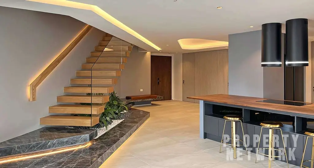 Luxurious 300 sqm duplex at Crystal Garden Condominium, Sukhumvit. 2 bedrooms, 3 baths, private terrace with pool, pet-friendly, and stunning skyline views near BTS Nana Station