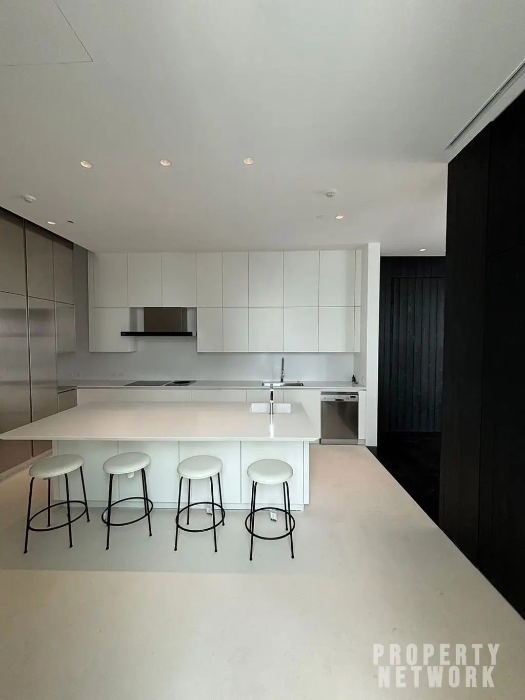 Luxury 4-bedroom, 5-bathroom condo at The Diplomat 39, 450 sqm on the 30th fl. Stunning city views, and high-end amenities. Near BTS Phrom Phong. Sale: 250M THB