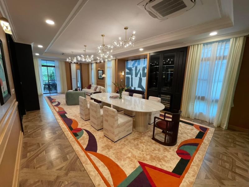 5-Bed, 6-Bath, 609 sqm House for Sale or Rent at Nantawan Krungthepkreetha, Saphan Sung – Rent ฿600,000/month, Near MRT Sri Kreetha Station