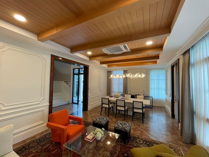 5-Bed, 6-Bath, 609 sqm House for Sale or Rent at Nantawan Krungthepkreetha, Saphan Sung – Rent ฿600,000/month, Near MRT Sri Kreetha Station