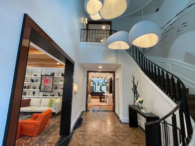 5-Bed, 6-Bath, 609 sqm House for Sale or Rent at Nantawan Krungthepkreetha, Saphan Sung – Rent ฿600,000/month, Near MRT Sri Kreetha Station