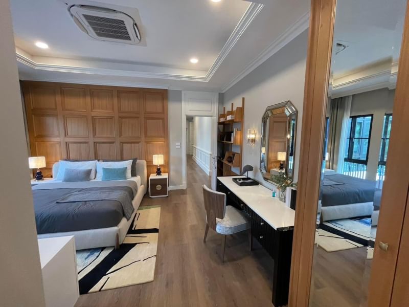 5-Bed, 6-Bath, 609 sqm House for Sale or Rent at Nantawan Krungthepkreetha, Saphan Sung – Rent ฿600,000/month, Near MRT Sri Kreetha Station