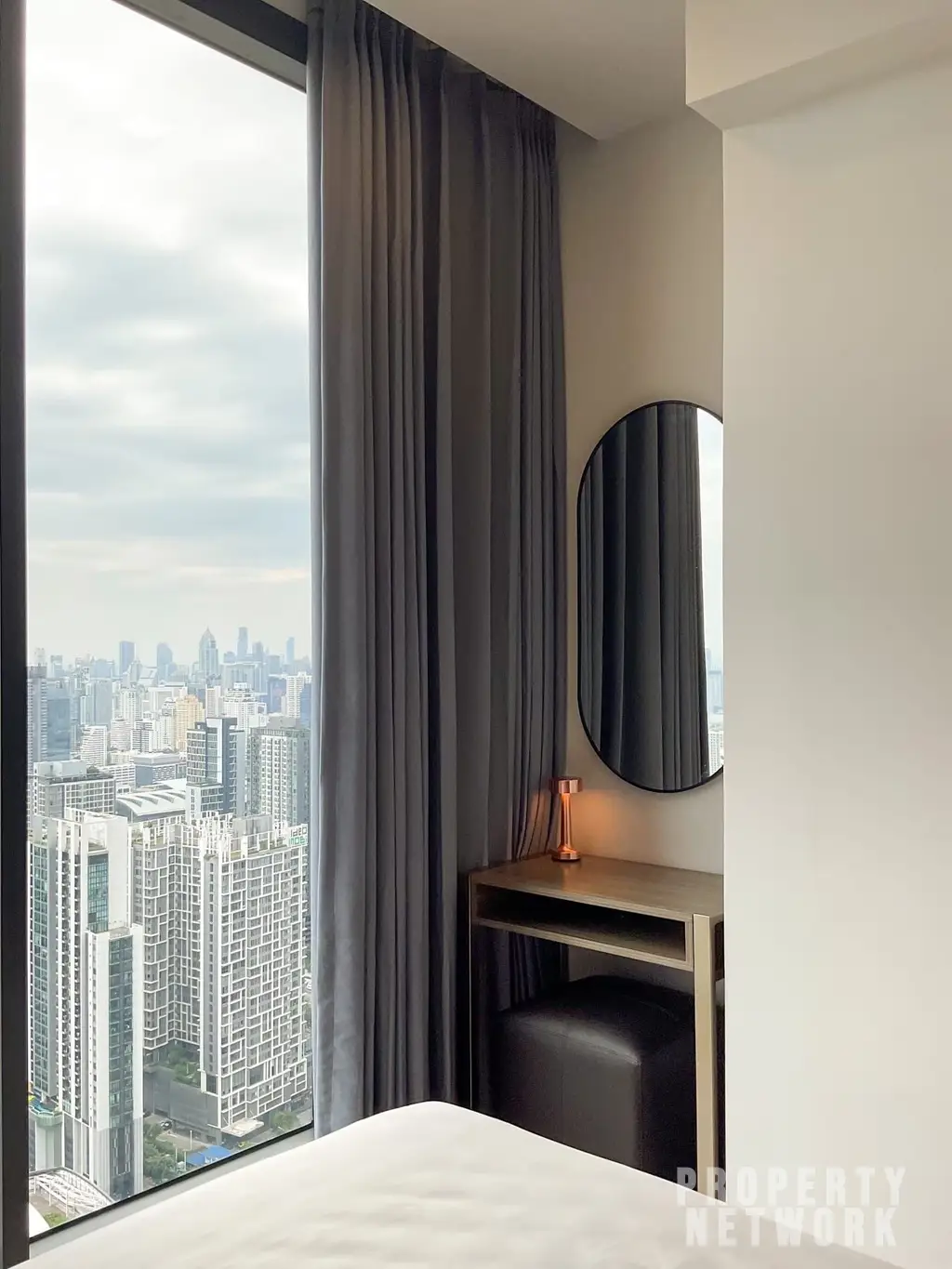 1-Bedroom, 1-Bathroom Condo for Rent at One 9 Five Asoke, 37 sqm, 32,000 THB, Near MRT Phra Ram 9