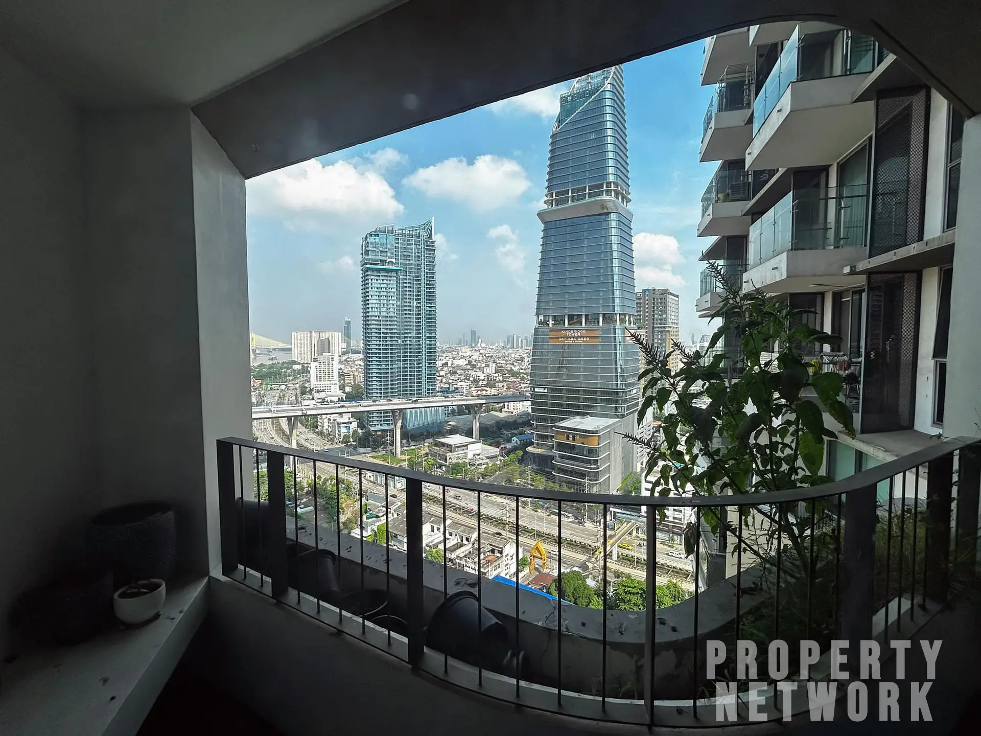 1-Bedroom, 1-Bathroom Condo for Rent at The Pano Rama 3, 68 sqm, 30,000 THB, Near BTS Saphan Taksin