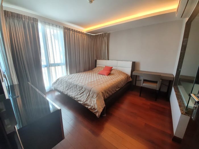 Discover luxury living at The Address 61 in Sukhumvit. Spacious 2-bedroom condo, 96.65 sqm, fully furnished, top-tier amenities, just 40,000 THB/month near BTS Ekkamai and near BTS Thong Lor