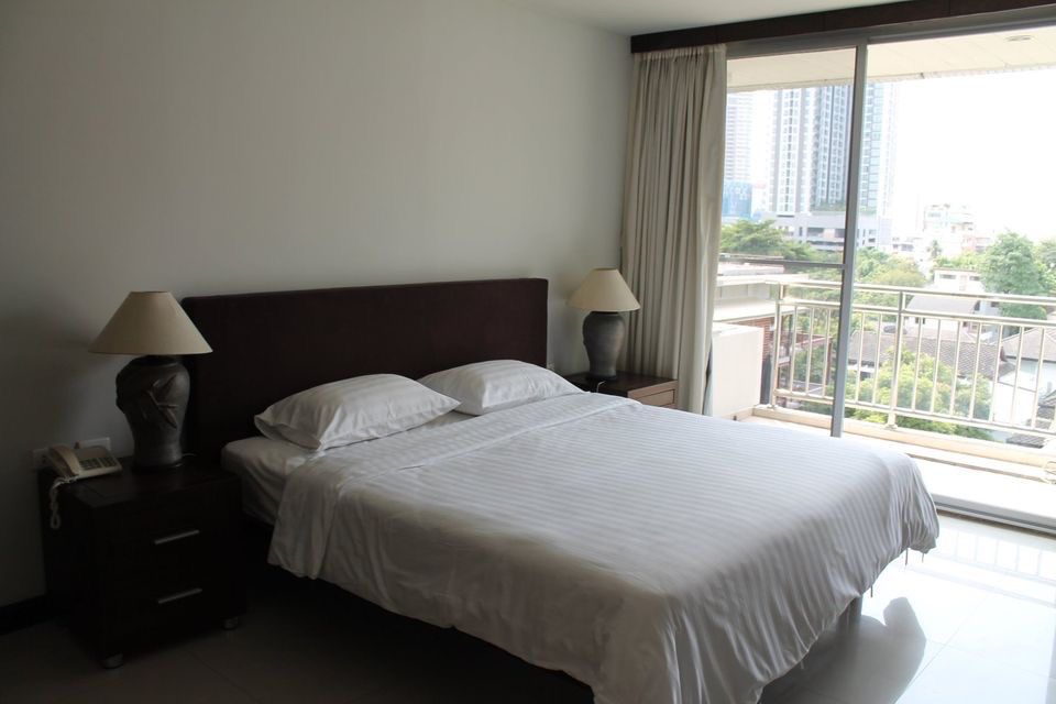 Discover a 1-bedroom, 75 sqm luxury condo for rent at Baan Thirapa. Fully furnished, prime Sathorn location, 30,000 THB/month. Near BTS Chong Nonsi