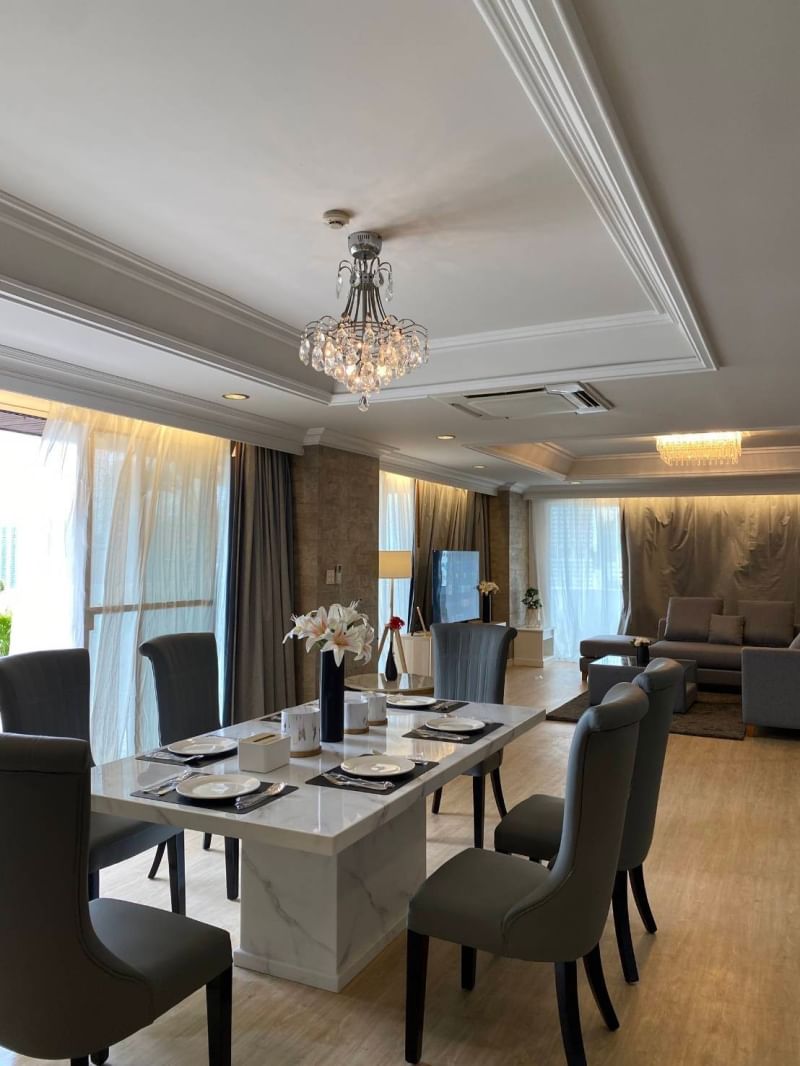 Discover luxury living at Charan Tower Sukhumvit Soi 43. Rent a 430 sqm penthouse duplex with 3+1 bedrooms, and pet-friendly 180K THB/month near BTS Phrom Phong