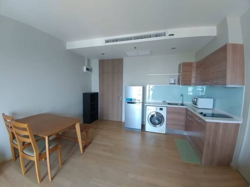 1-Bedroom, 1-Bathroom Condo for Rent at Noble Reveal, 55 sq.m, ฿30,000/month, Near BTS Ekkamai, Stunning City Views
