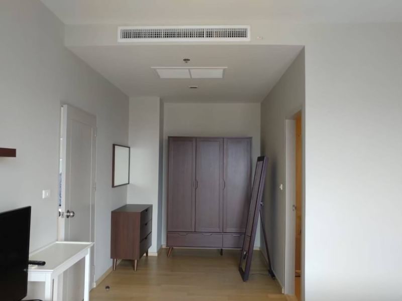 1-Bedroom, 1-Bathroom Condo for Rent at Noble Reveal, 55 sq.m, ฿30,000/month, Near BTS Ekkamai, Stunning City Views