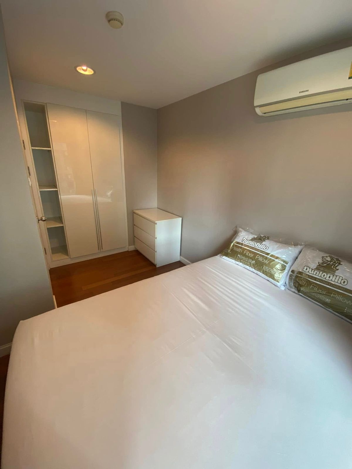 2-Bed, 1-Bath Condo at Belle Grand Rama 9, 77 sqm, for Rent at ฿35,000/month or Sale at ฿9.42M, Near Rama 9 MRT, Fully Furnished, Prime Location