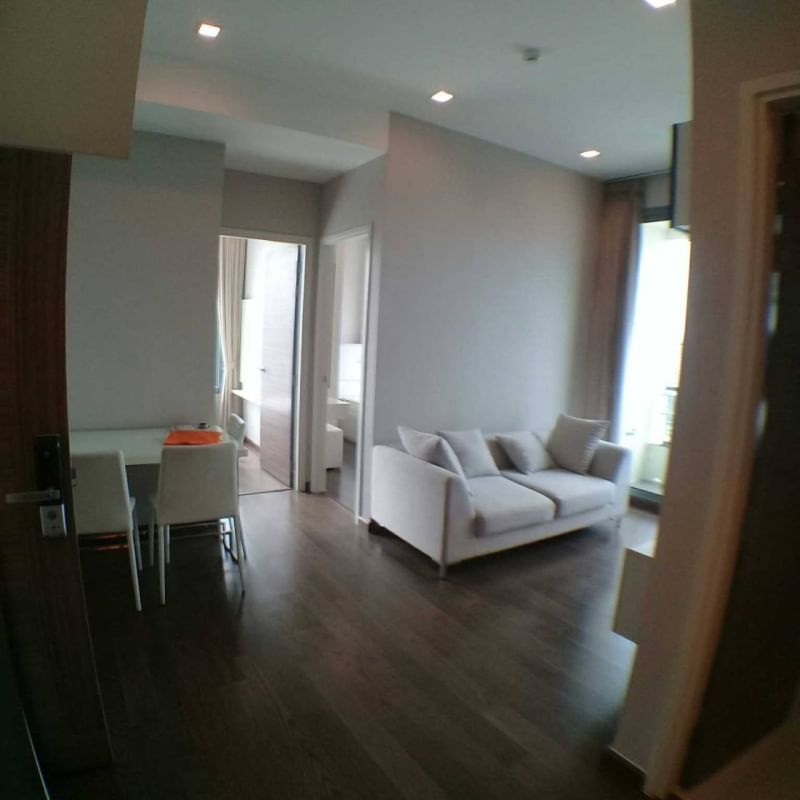 Stylish 2-bedroom condo at Q Asoke, 45 sqm fully furnished. Rent at THB 39,000/month. Prime location near MRT Phetchaburi , top amenities, and vibrant city life