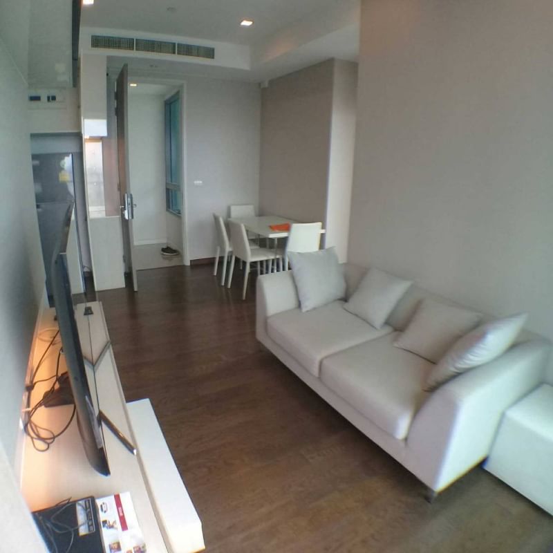 Stylish 2-bedroom condo at Q Asoke, 45 sqm fully furnished. Rent at THB 39,000/month. Prime location near MRT Phetchaburi , top amenities, and vibrant city life