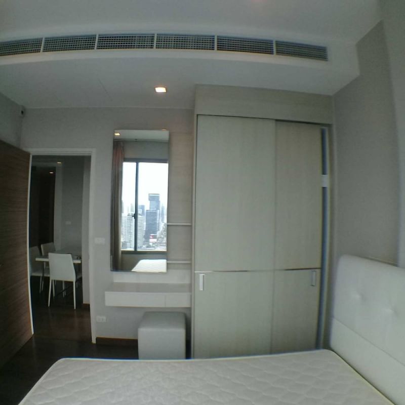 Stylish 2-bedroom condo at Q Asoke, 45 sqm fully furnished. Rent at THB 39,000/month. Prime location near MRT Phetchaburi , top amenities, and vibrant city life