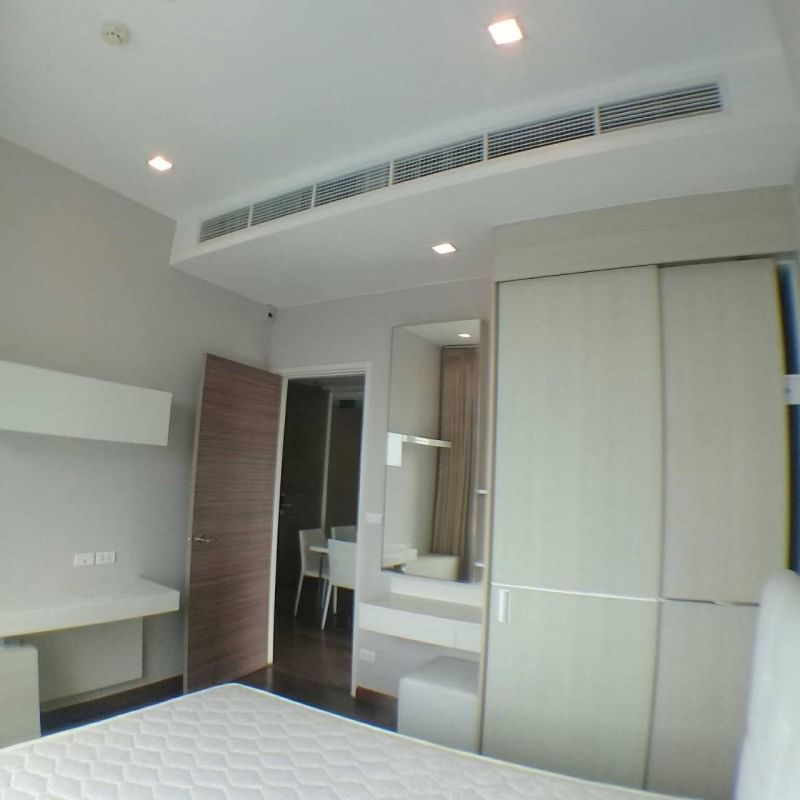 Stylish 2-bedroom condo at Q Asoke, 45 sqm fully furnished. Rent at THB 39,000/month. Prime location near MRT Phetchaburi , top amenities, and vibrant city life