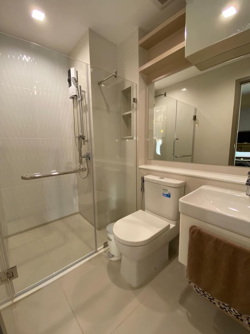 1-Bed, 1-Bath Condo for Rent at Life Asoke Hype, 33 sq.m., ฿24,000-26,000/month, Near MRT Rama 9 – Stunning Views, Fully Furnished, Move-In Ready
