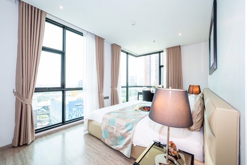 2-Bed, 2-Bath Condo for Rent at Rhythm Ekkamai, 80 sq.m., Stunning City Views, ฿75,000/month, Near Ekkamai BTS – Luxury Living in Sukhumvit