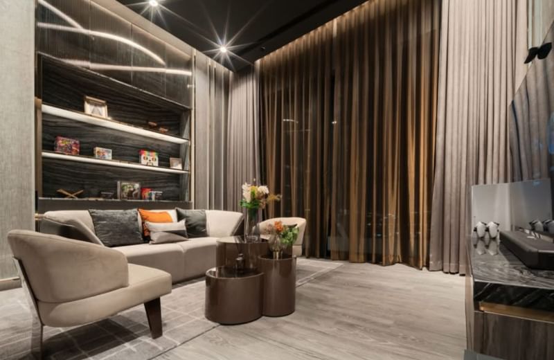Rent a 2-bedroom 1-bathroom condo at Park Origin Thonglor, Bangkok. Fully furnished, scenic views, luxury amenities, prime Thonglor location near BTS Thonglor. Rent 65,000 THB/month