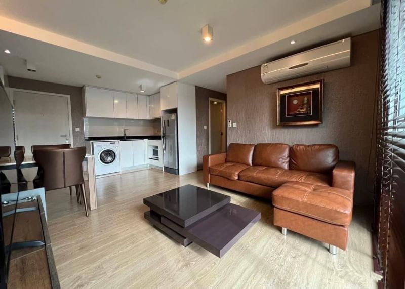 Rent a pet-friendly 2-bedroom condo at Maestro 39 in Sukhumvit. Modern amenities, negotiable rent, and a prime location near BTS Phrom Phong. THB 47,000/month.
