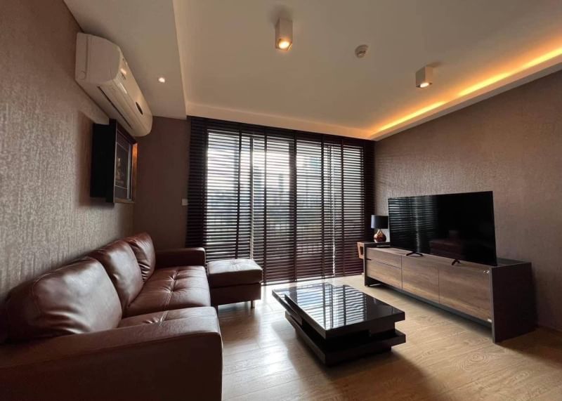 Rent a pet-friendly 2-bedroom condo at Maestro 39 in Sukhumvit. Modern amenities, negotiable rent, and a prime location near BTS Phrom Phong. THB 47,000/month.