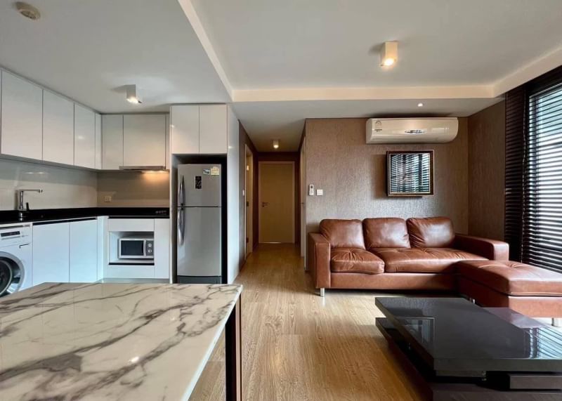 Rent a pet-friendly 2-bedroom condo at Maestro 39 in Sukhumvit. Modern amenities, negotiable rent, and a prime location near BTS Phrom Phong. THB 47,000/month.