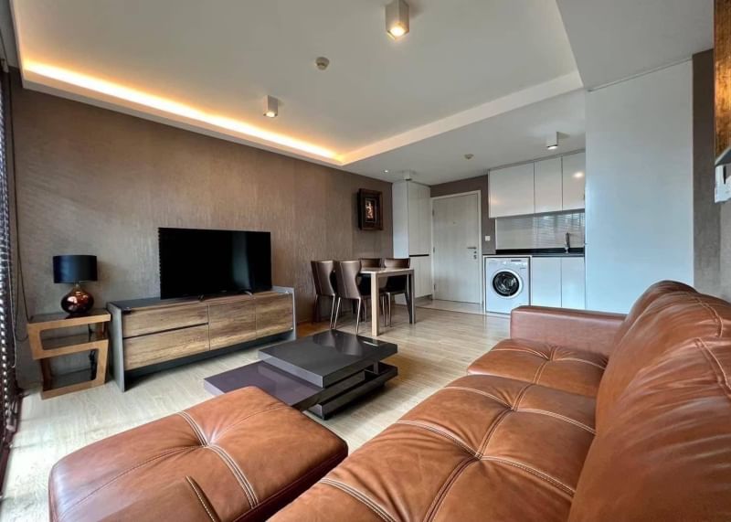 Rent a pet-friendly 2-bedroom condo at Maestro 39 in Sukhumvit. Modern amenities, negotiable rent, and a prime location near BTS Phrom Phong. THB 47,000/month.