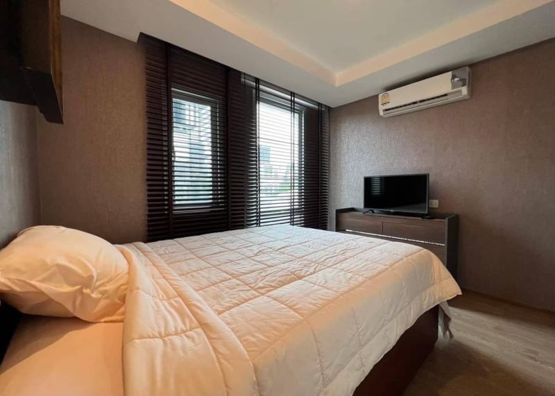 Rent a pet-friendly 2-bedroom condo at Maestro 39 in Sukhumvit. Modern amenities, negotiable rent, and a prime location near BTS Phrom Phong. THB 47,000/month.