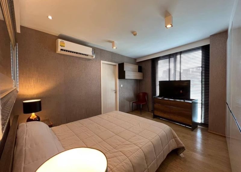 Rent a pet-friendly 2-bedroom condo at Maestro 39 in Sukhumvit. Modern amenities, negotiable rent, and a prime location near BTS Phrom Phong. THB 47,000/month.