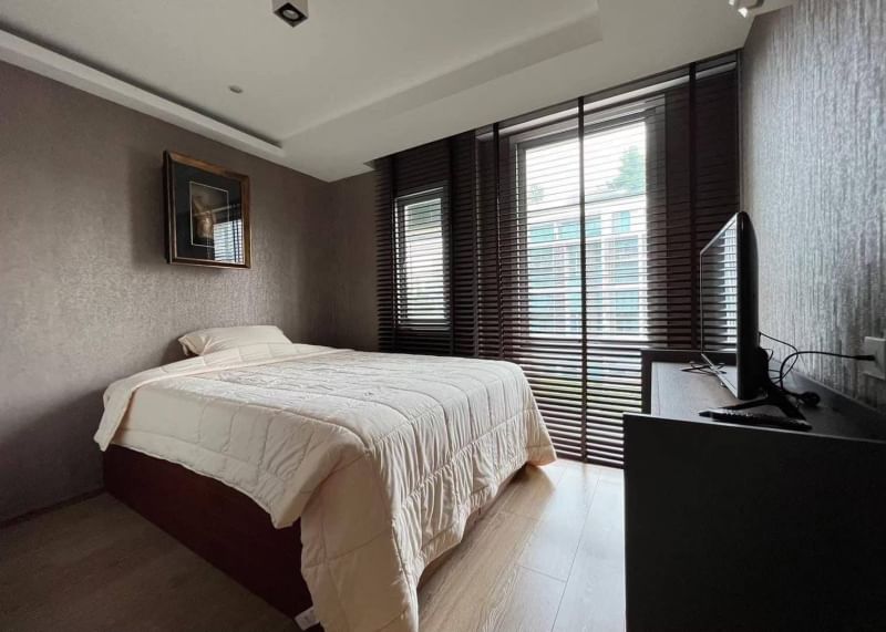 Rent a pet-friendly 2-bedroom condo at Maestro 39 in Sukhumvit. Modern amenities, negotiable rent, and a prime location near BTS Phrom Phong. THB 47,000/month.