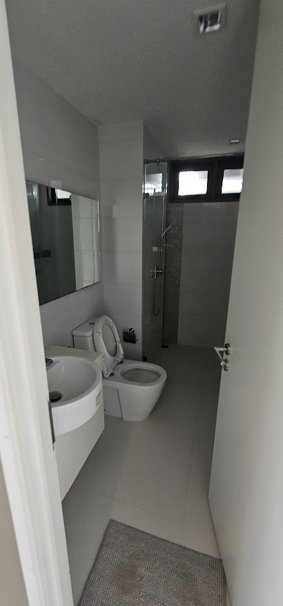 Rent a luxury 2-bed, 2-bath condo at Nara 9 by Eastern Star. Prime Sathon location, top amenities, near Chong Nonsi BTS. THB 50,000/month.