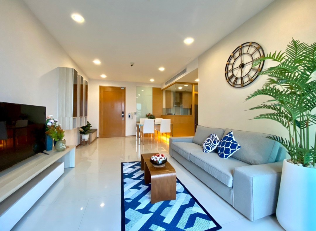 1 Bedroom condo for rent at The Emporio Place, 66sqm, 50,000THB/month. Prime Sukhumvit location with top amenities. Contact BestBKKCondos for more info.