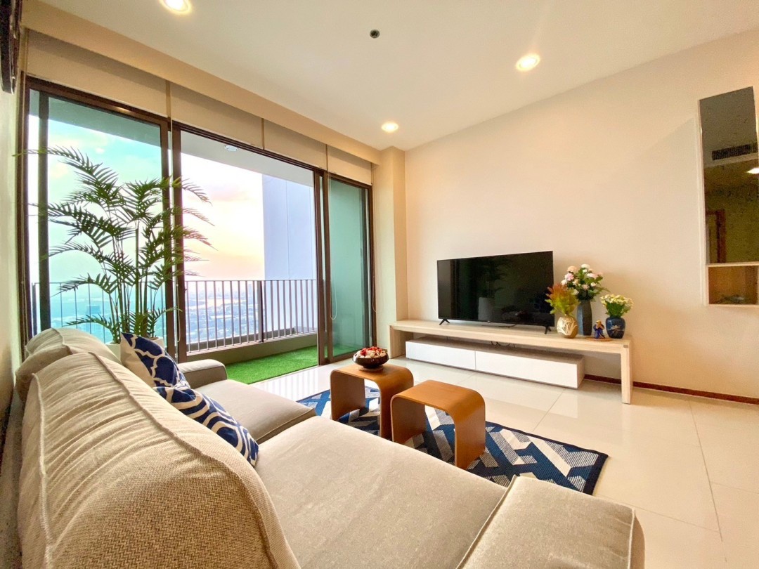 1 Bedroom condo for rent at The Emporio Place, 66sqm, 50,000THB/month. Prime Sukhumvit location with top amenities. Contact BestBKKCondos for more info.